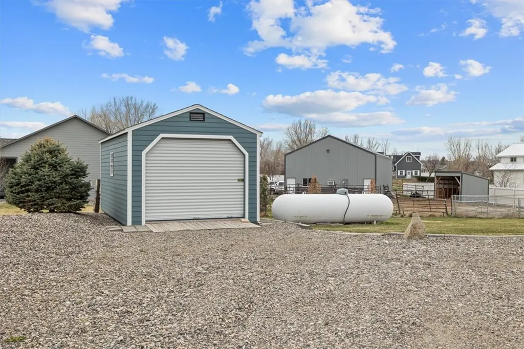 1320 Florian Avenue Huntley MT 59037