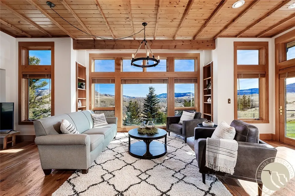 70 Pishkun Road Fishtail MT 59028