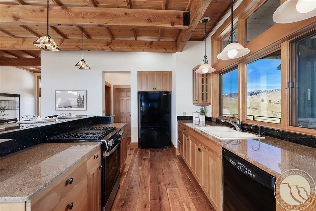 70 Pishkun Road Fishtail MT 59028