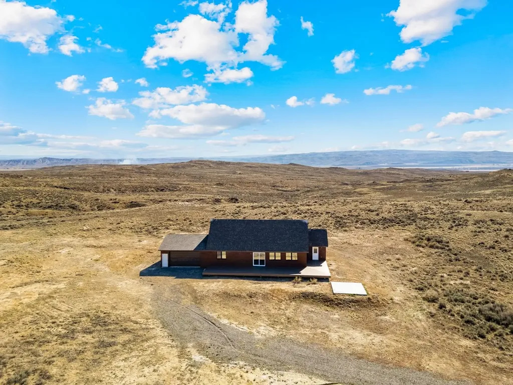 1311 Meeteetse Trail Belfry MT 59008