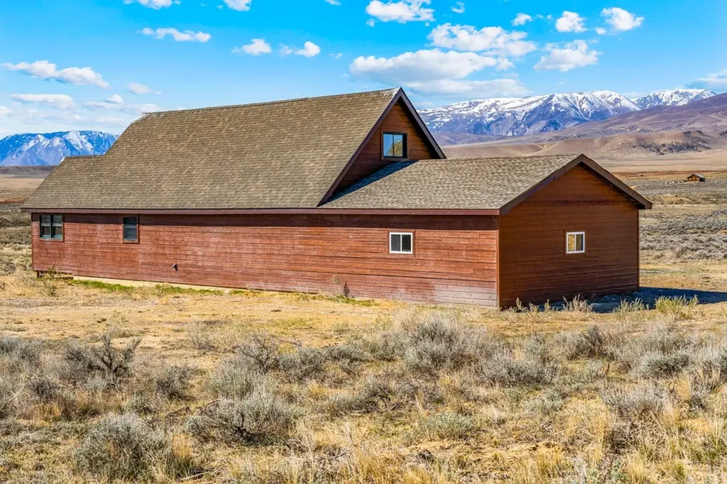 1311 Meeteetse Trail Belfry MT 59008