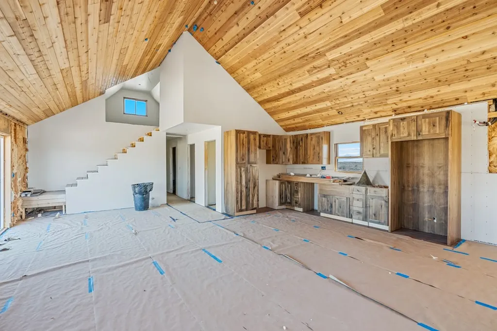 1311 Meeteetse Trail Belfry MT 59008