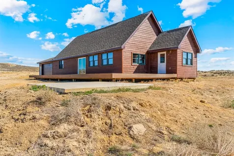 1311 Meeteetse Trail Belfry MT 59008