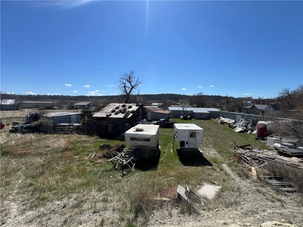 410 4th Street E Roundup MT 59072