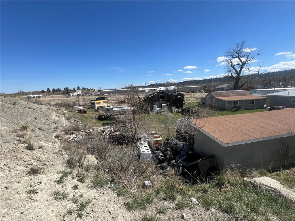 410 4th Street E Roundup MT 59072