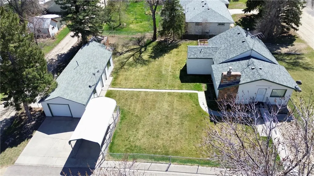 310 W Carbon Avenue Joliet MT 59041