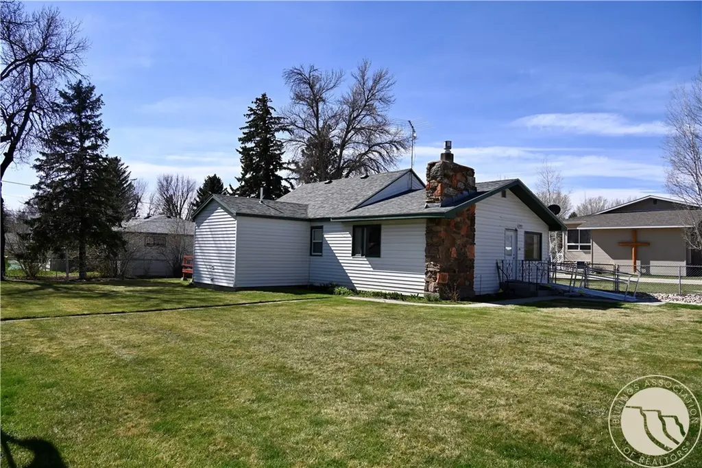 310 W Carbon Avenue Joliet MT 59041