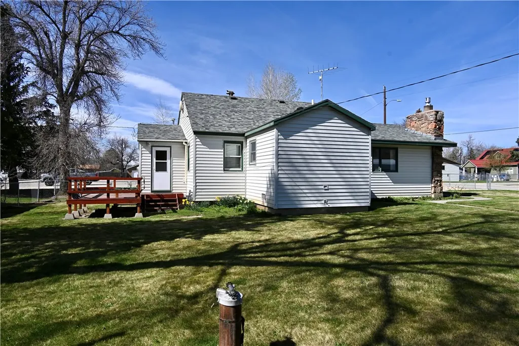 310 W Carbon Avenue Joliet MT 59041