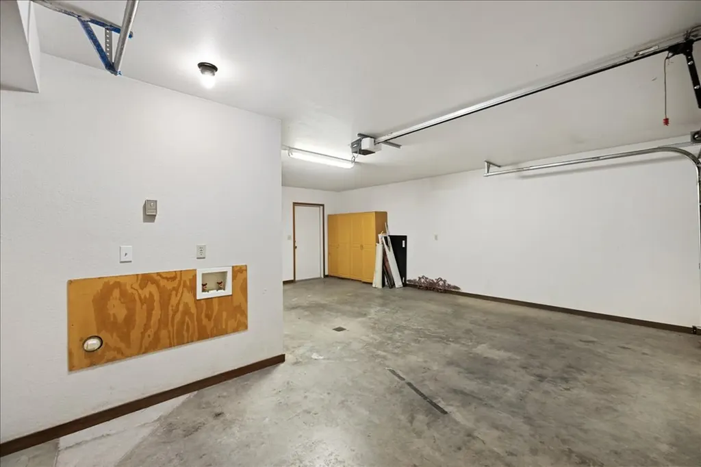 2095 17th Street West #2 Billings MT 59102