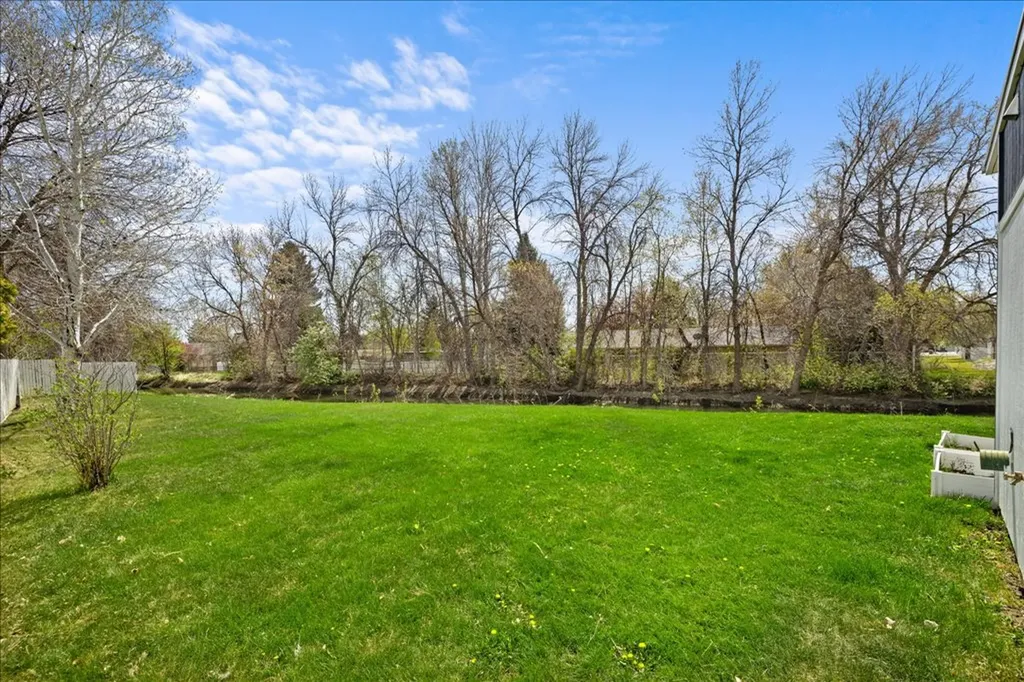2095 17th Street West #2 Billings MT 59102