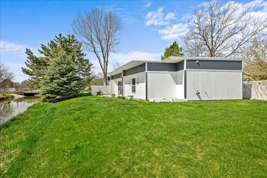 2095 17th Street West #2 Billings MT 59102