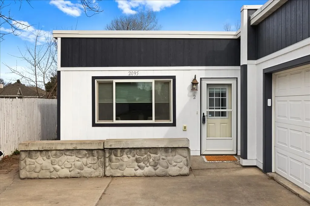 2095 17th Street West #2 Billings MT 59102