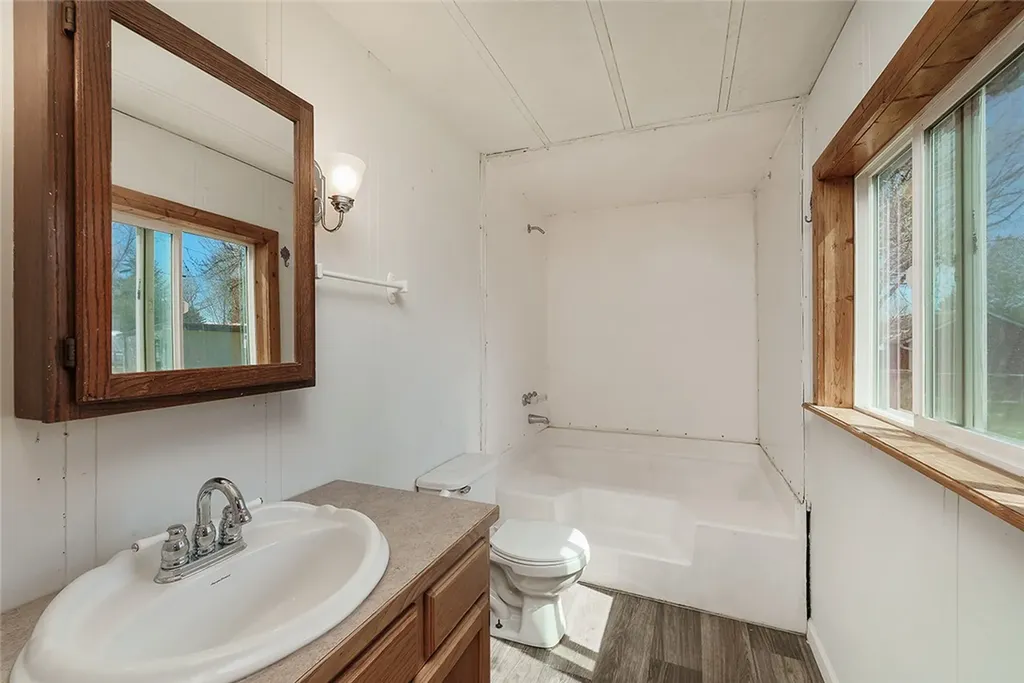 106 1st Avenue SE Park City MT 59063