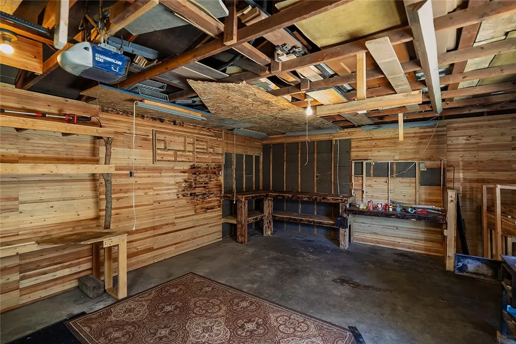 106 1st Avenue SE Park City MT 59063