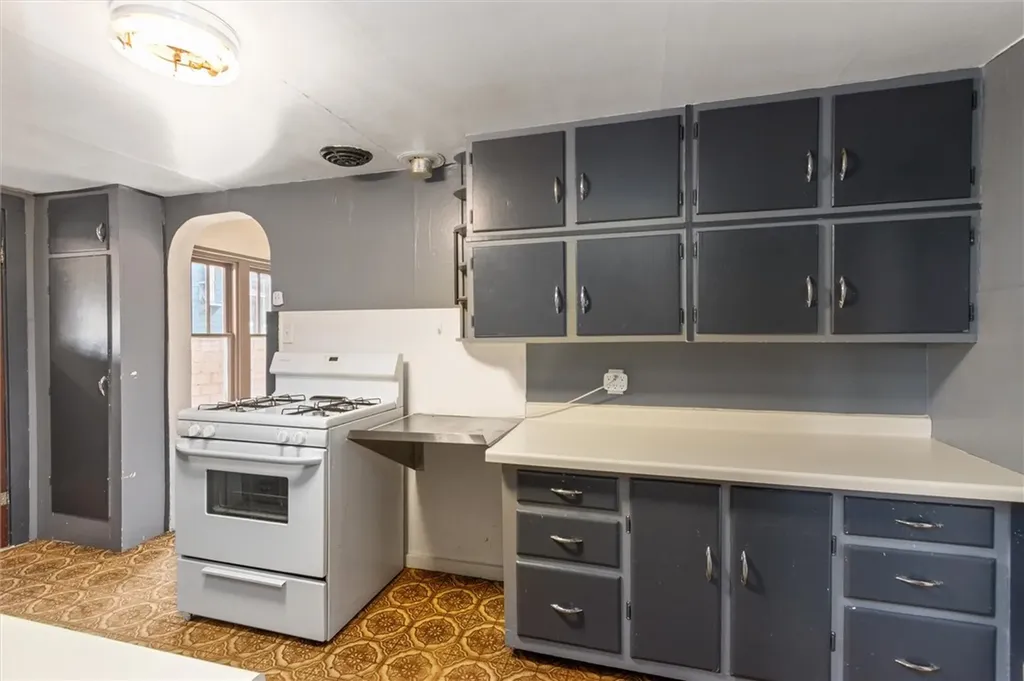 119 S Woodard Avenue Absarokee MT 59001