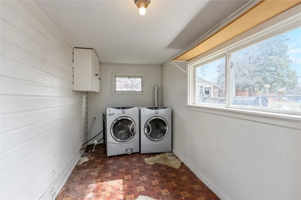 119 S Woodard Avenue Absarokee MT 59001