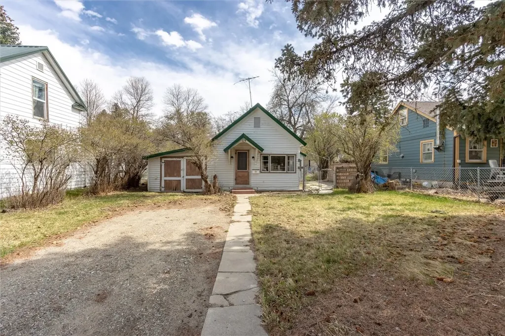 119 S Woodard Avenue Absarokee MT 59001