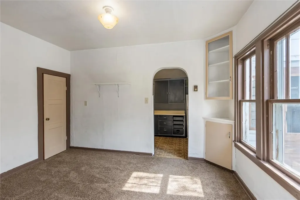 119 S Woodard Avenue Absarokee MT 59001