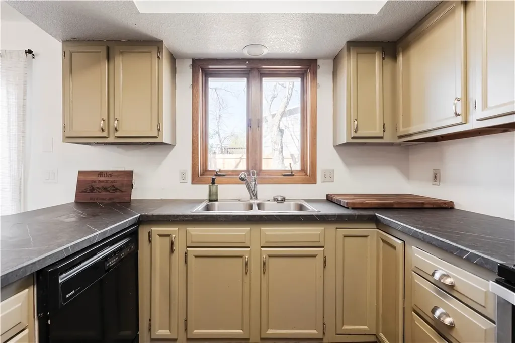 1340 Breeds Hill Street Billings MT 59105
