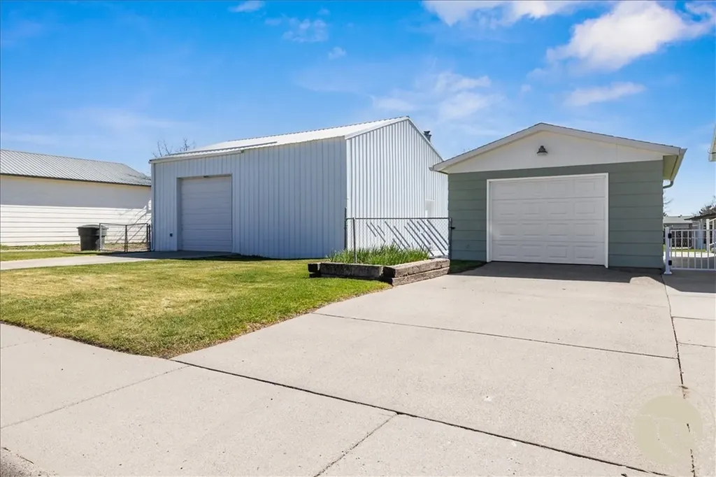 620 W 8th Street Laurel MT 59044