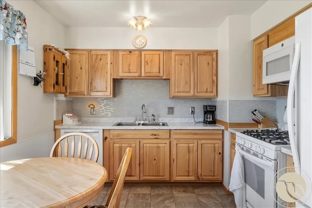 620 W 8th Street Laurel MT 59044