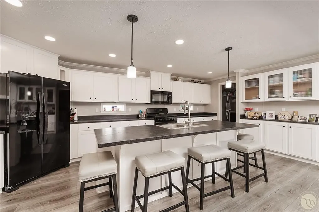 4703 Laila Billings MT 59106