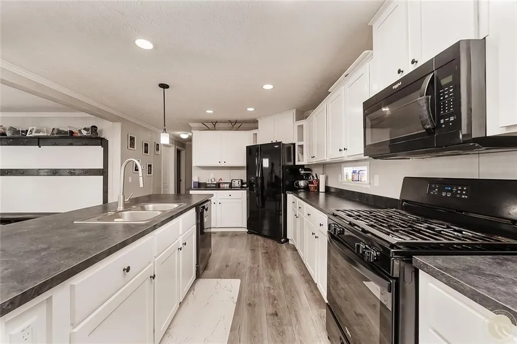 4703 Laila Billings MT 59106