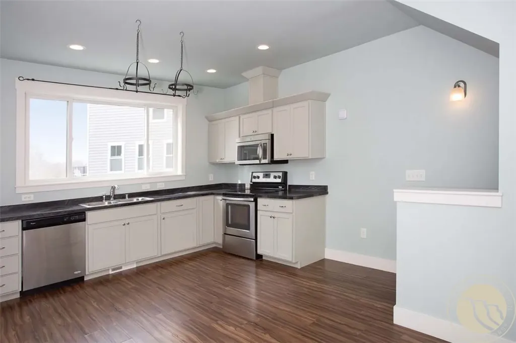 1904 Songbird Drive Billings MT 59101