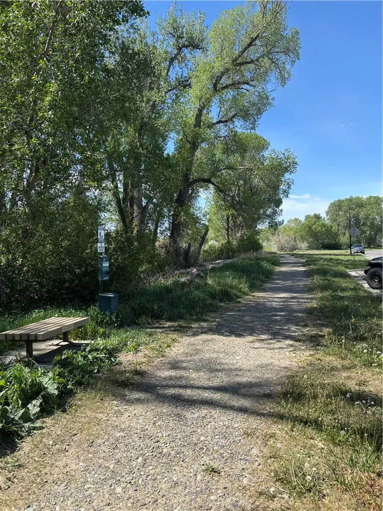 1904 Songbird Drive Billings MT 59101