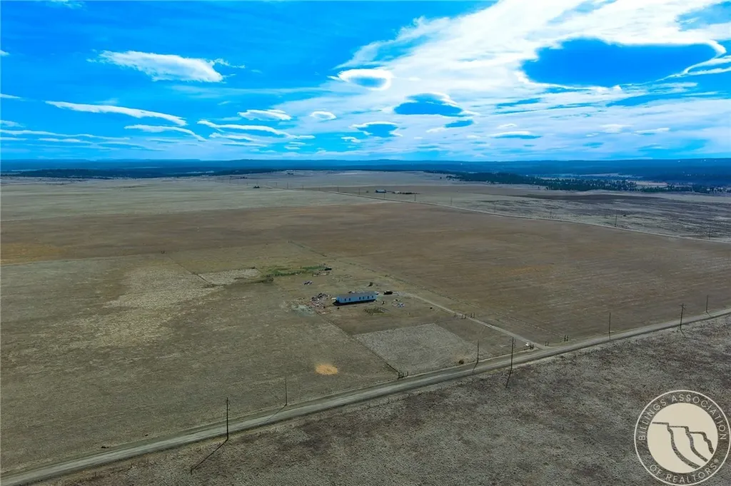 38 Anderson Road Lavina MT 59046