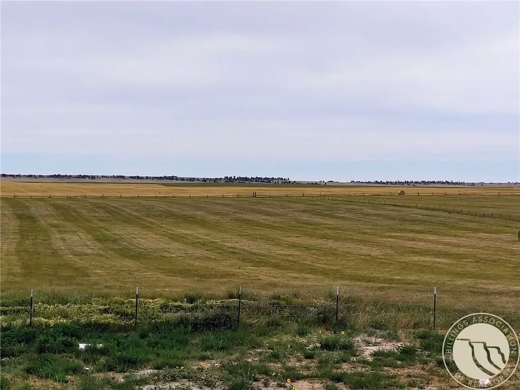 38 Anderson Road Lavina MT 59046