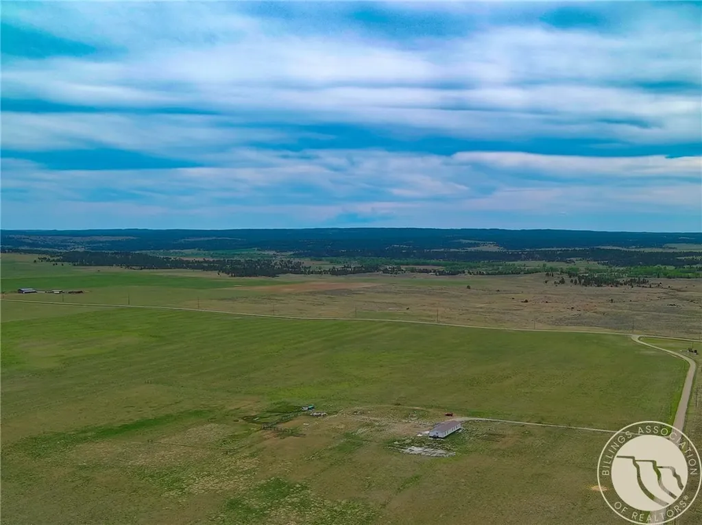 38 Anderson Road Lavina MT 59046