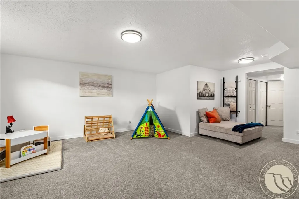 401 Third Avenue Fromberg MT 59029