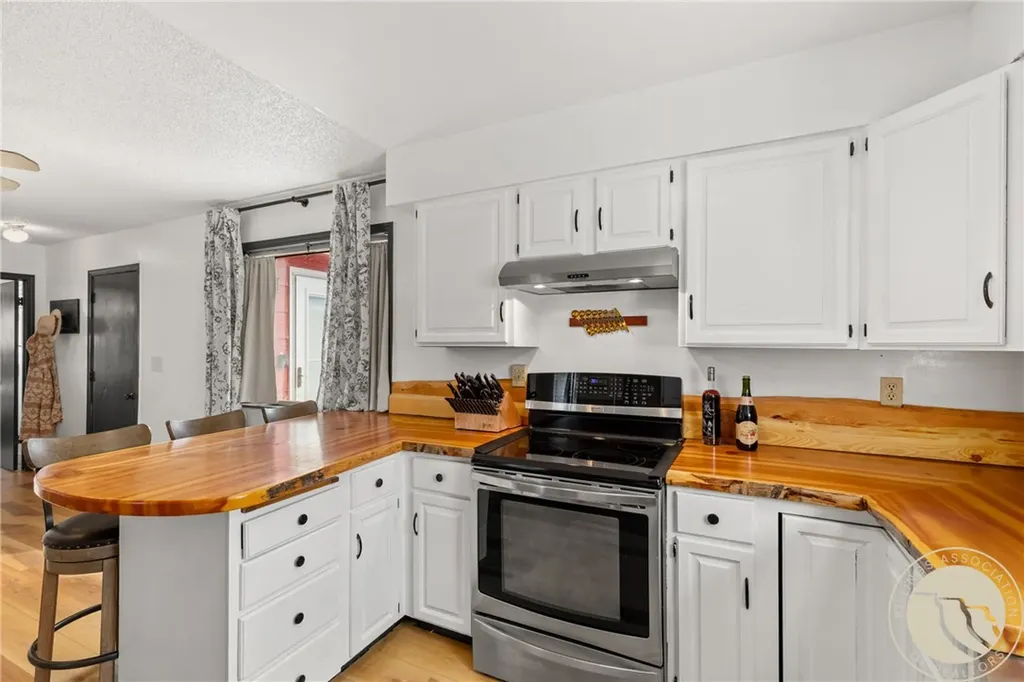 401 Third Avenue Fromberg MT 59029