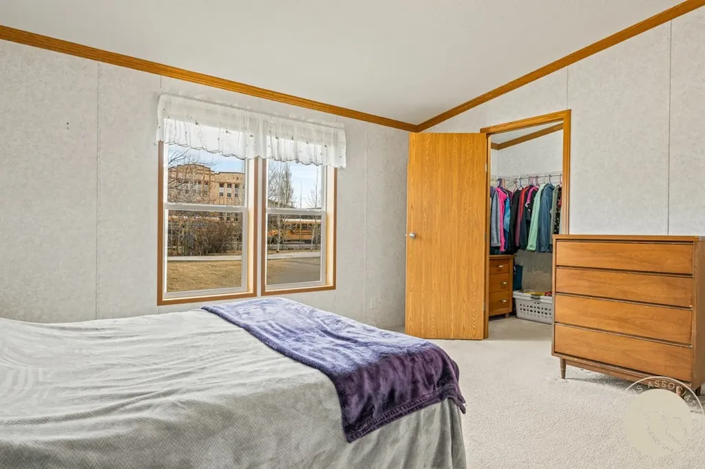 209 1st Street E Lavina MT 59046
