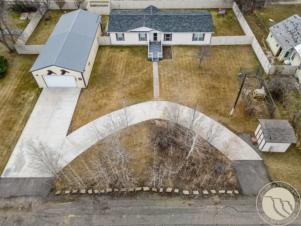 209 1st Street E Lavina MT 59046