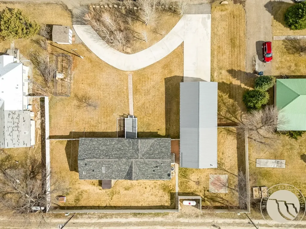 209 1st Street E Lavina MT 59046