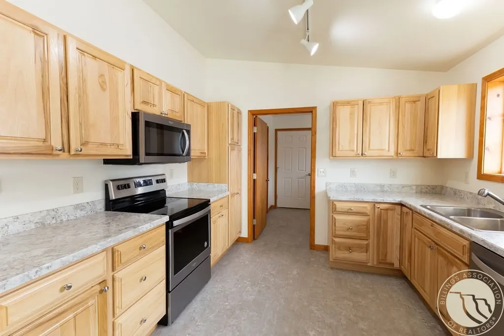 2490 Trask Circle Worden MT 59088