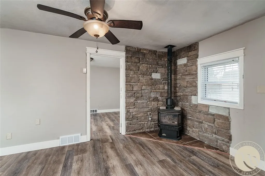 606 3rd Street W Roundup MT 59072