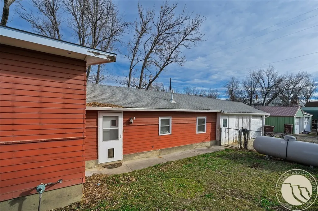 606 3rd Street W Roundup MT 59072