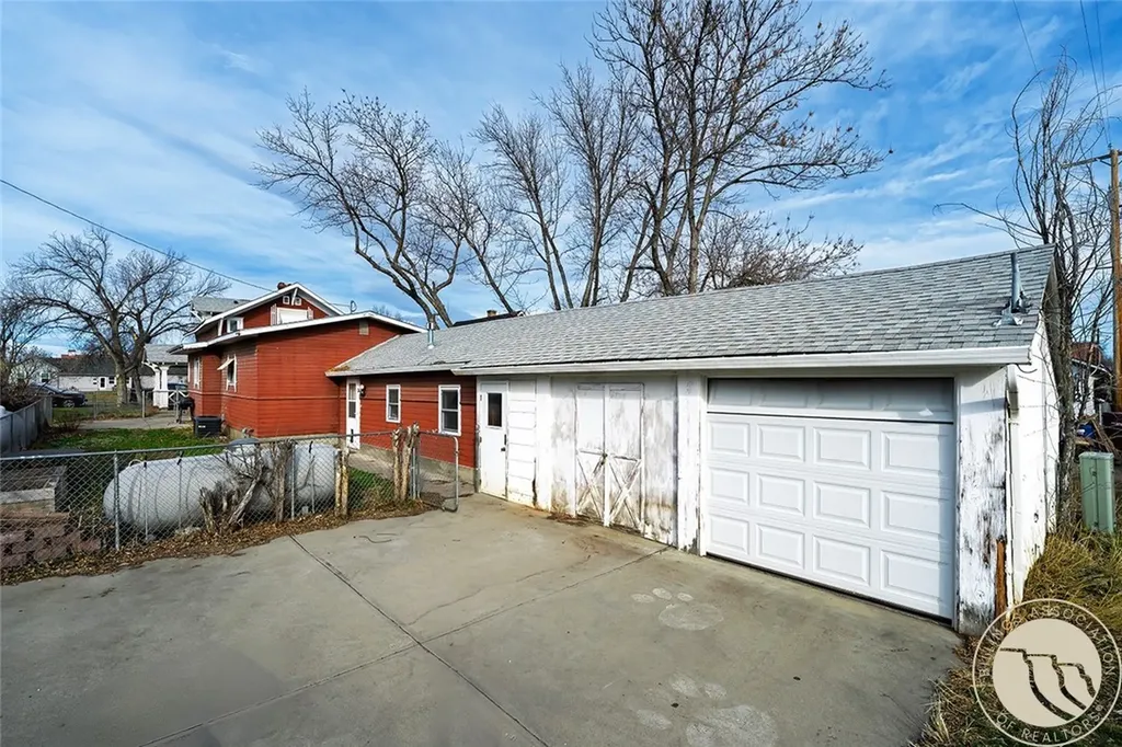 606 3rd Street W Roundup MT 59072