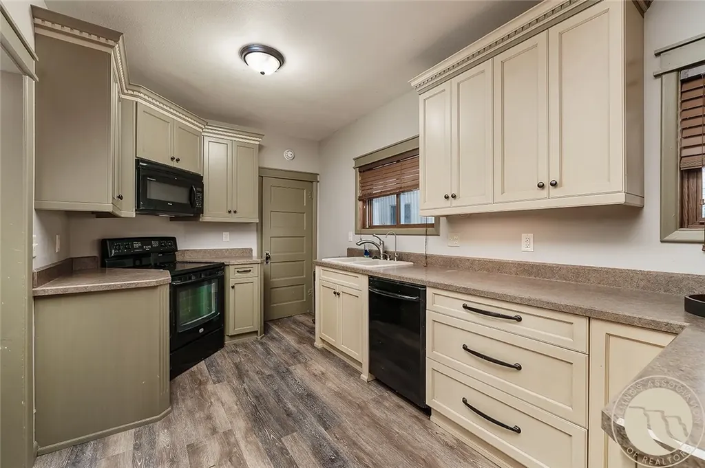 606 3rd Street W Roundup MT 59072