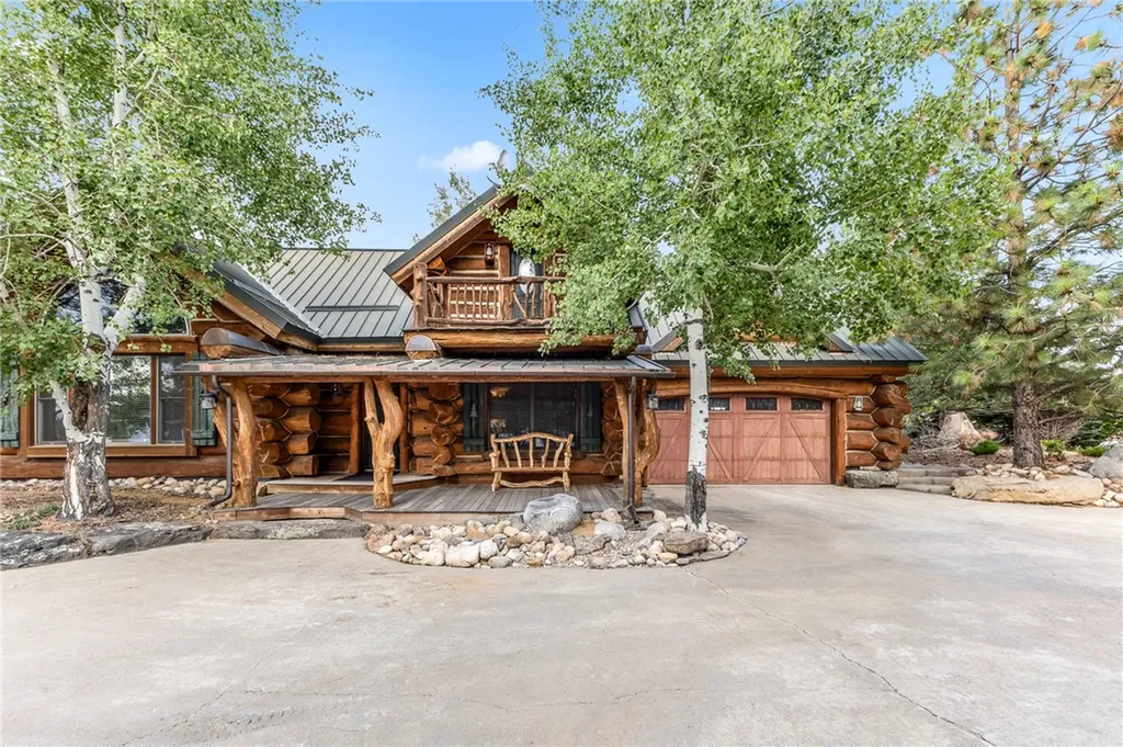 1738 Lazy M Street Red Lodge MT 59068