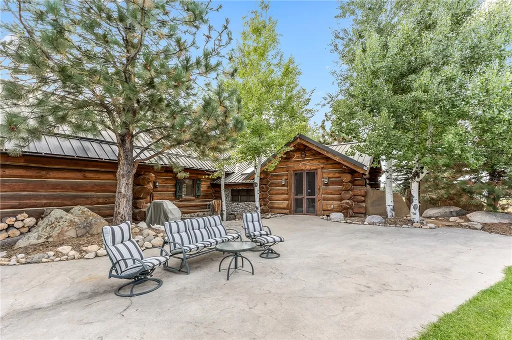 1738 Lazy M Street Red Lodge MT 59068