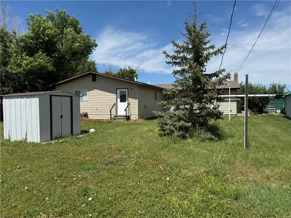 915 E 2nd Big Timber MT 59011