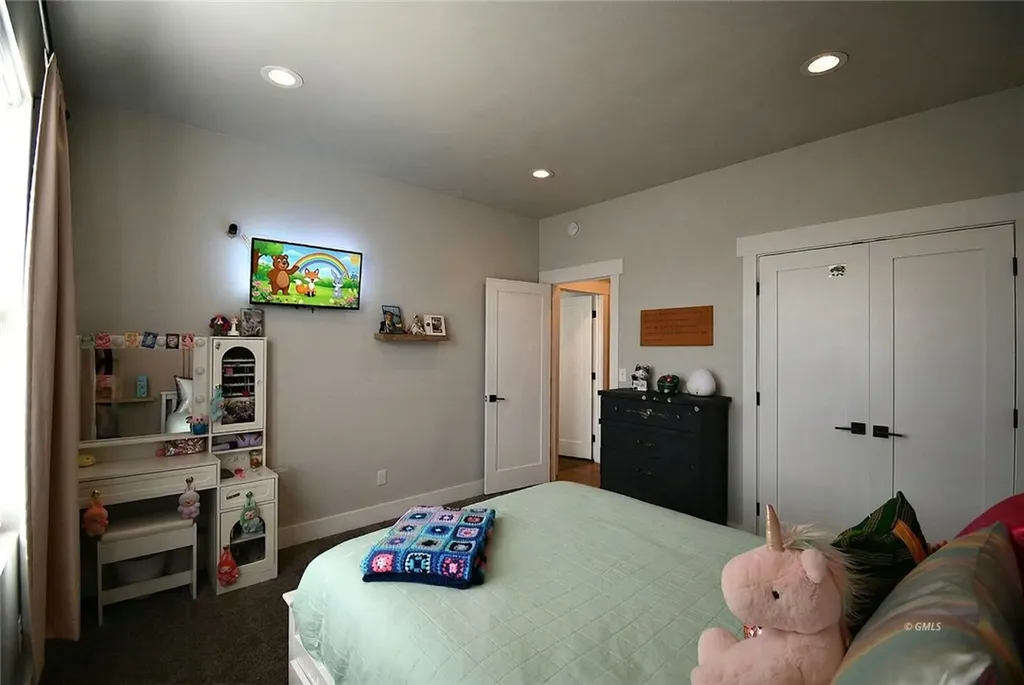 211 Georgetown Drive Glendive MT 59330