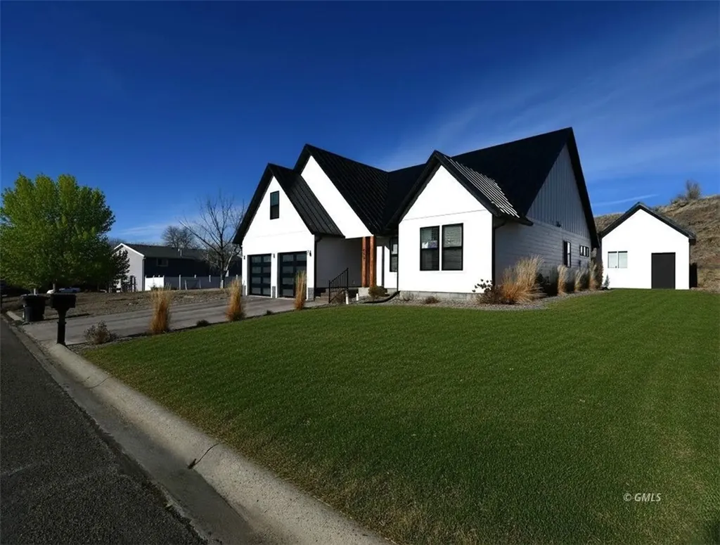 211 Georgetown Drive Glendive MT 59330