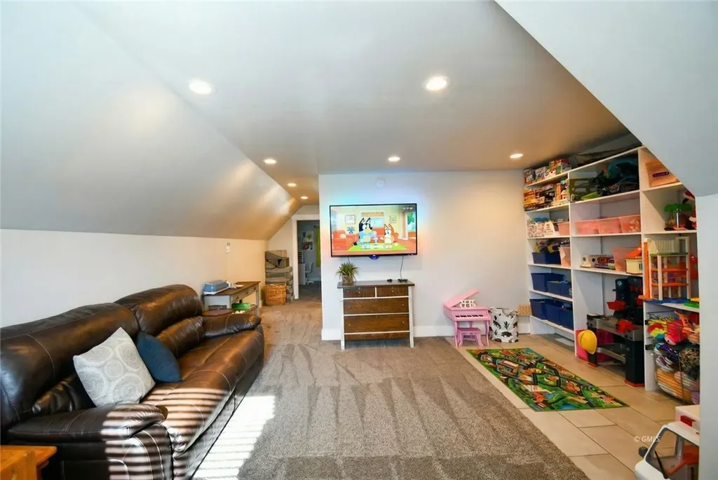 211 Georgetown Drive Glendive MT 59330