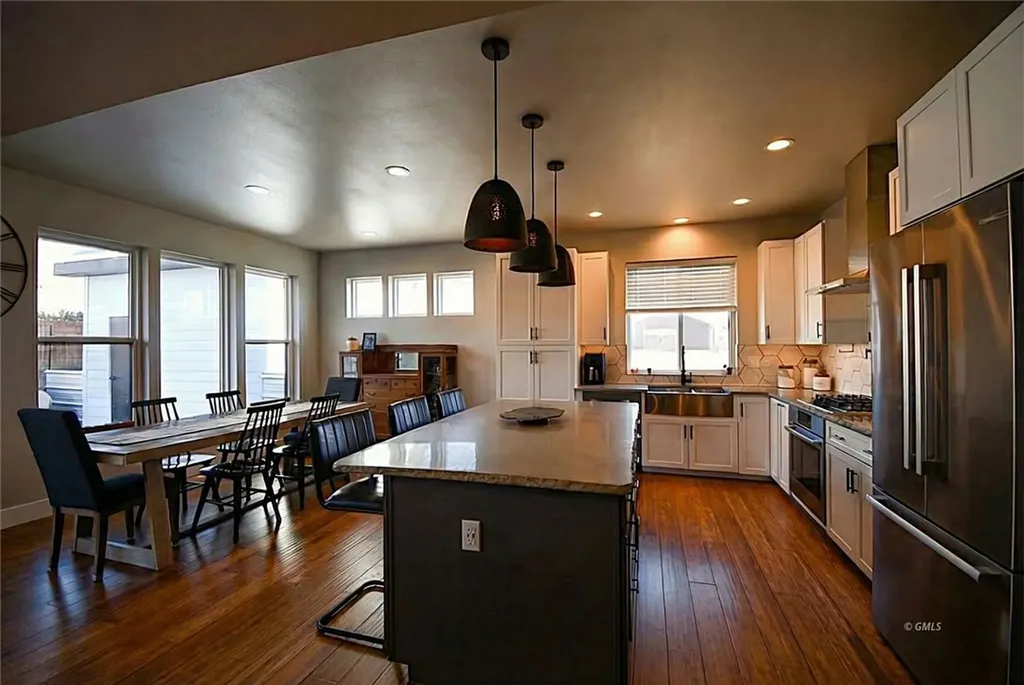 211 Georgetown Drive Glendive MT 59330