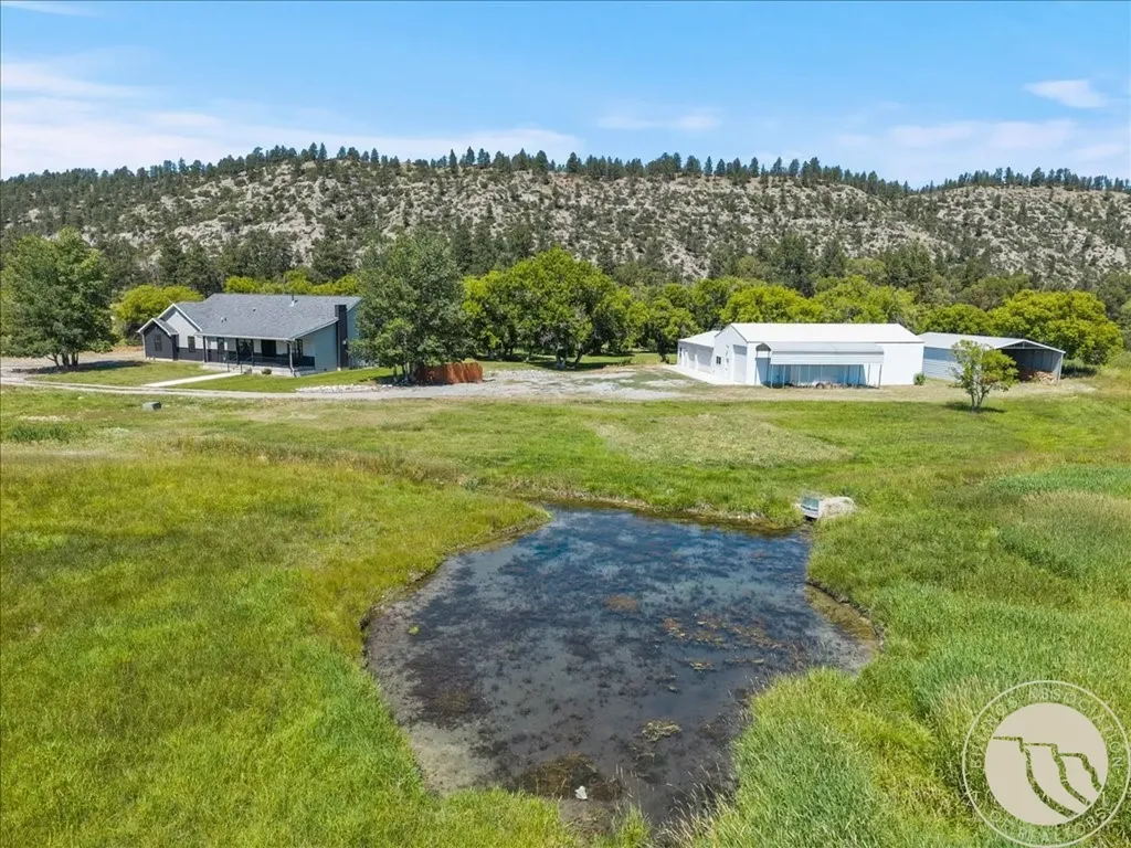 96 Wagon Trail Road Columbus MT 59019